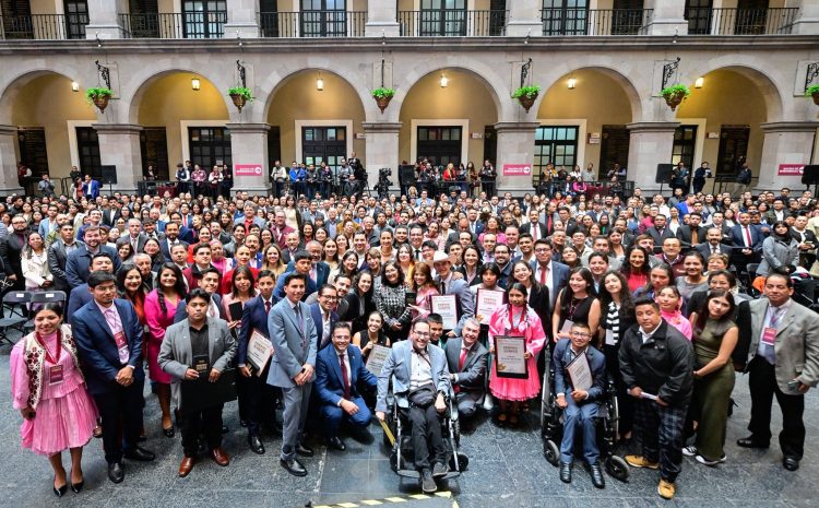 Reconoce Gobernadora talento juvenil mexiquense