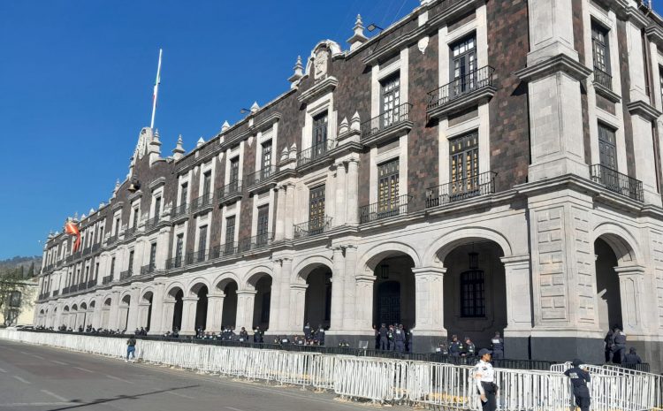  Tope a sueldos en la administración pública 