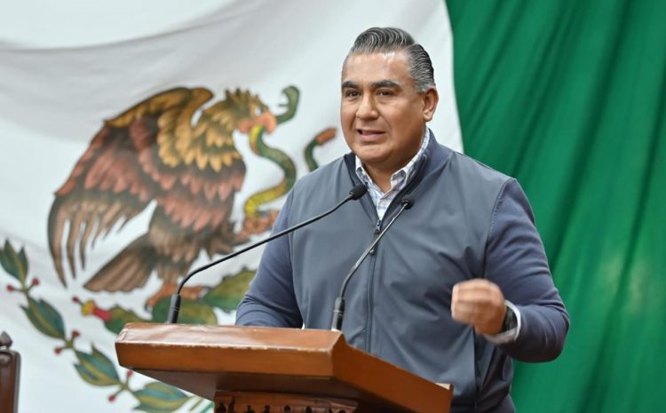  Intocables derechos constitucionales: Martínez
