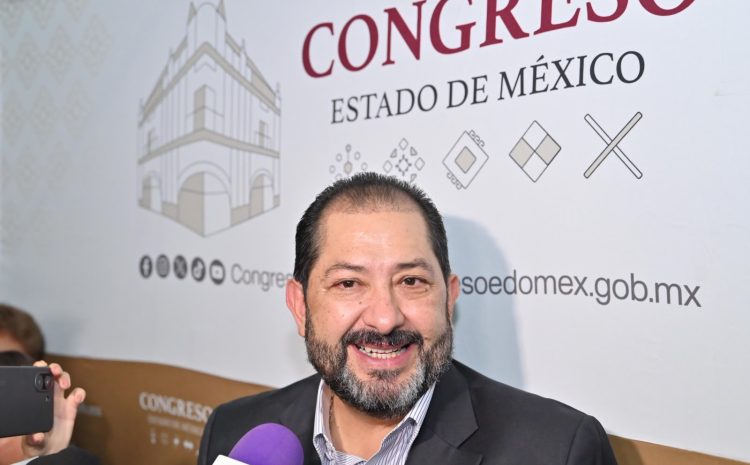  Francisco Vázquez destaca avances de Delfina Gómez